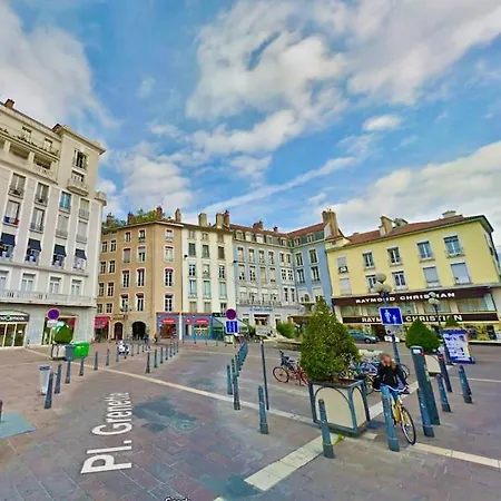 Magnifique En Hypercentre A 2min De Place Grenette Appartement